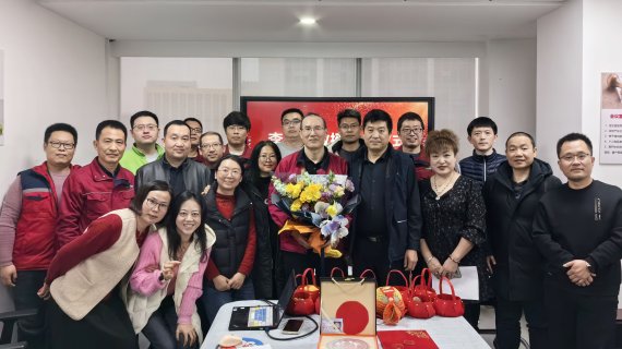 歲月如歌育桃李 退而不休綻新輝-眾屹公司舉行李志華教授退休返聘儀式